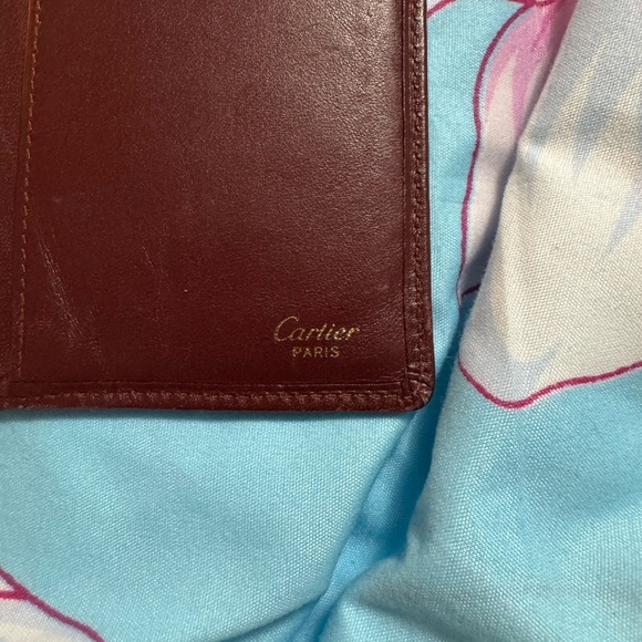 Elegant Cartier Brown Leather Wallet - Picture 5 of 6